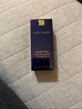 Estee Lauder Navy & Gold Double Wear Makeup Box
